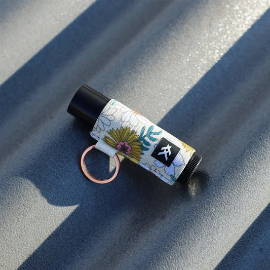 Porta Bálsamo Labial Thread con llavero - Lip Balm Holder