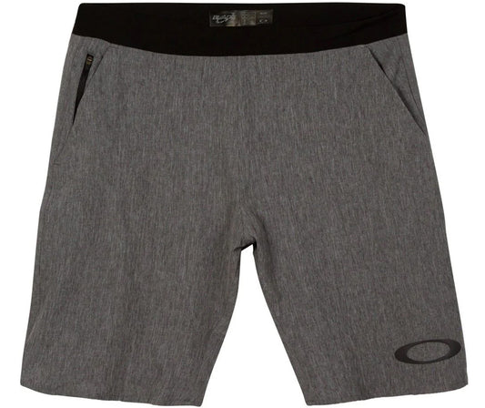 BLADE HYBRID ACTION SHORTS
