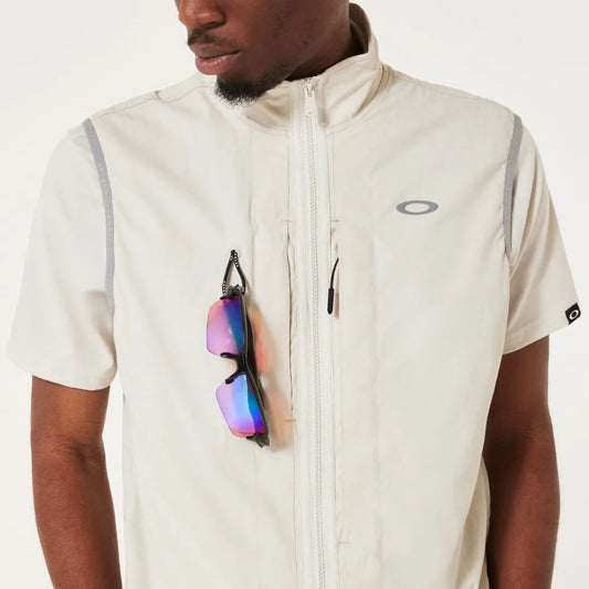 Oakley Driven Element Vest chaleco de golf con forro termico color Mist
