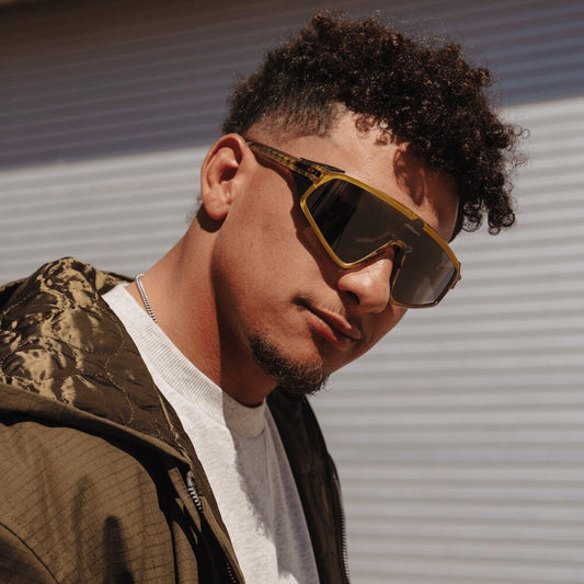 OAKLEY LATCH PANEL GOLD GRASS | PATRICK MAHOMES II COLLECTION