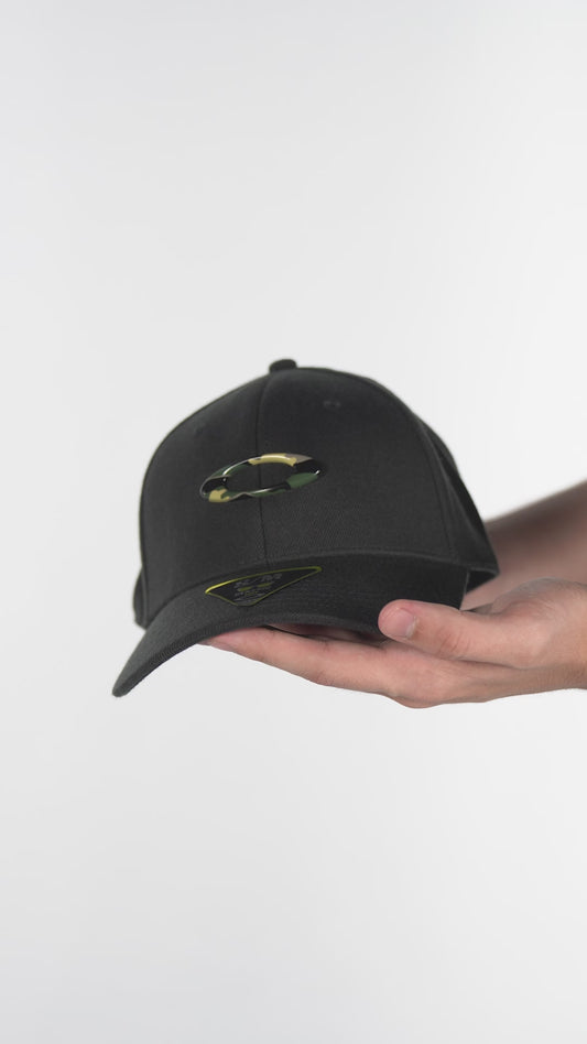 Oakley Tincan Hat – Gorra Deportiva con Ajuste Elástico